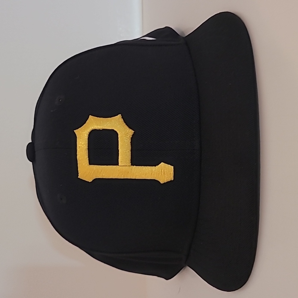 Pittsburgh Pirates 2023 Nike Pro Dri-Fit snapback hat - OS - black w/ gold logo